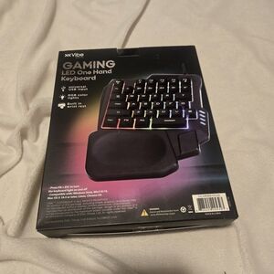 Mini One-Handed Gaming Keyboard USB Wired 35 Keys RGB Led Backlit Game Accessory